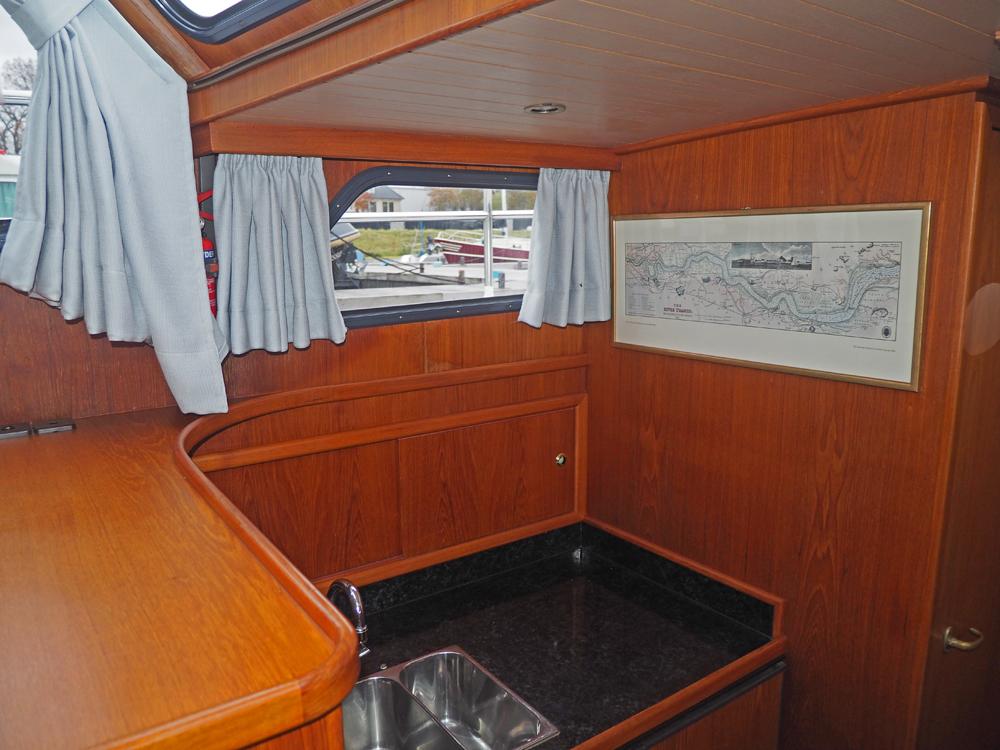 Fore ship, Accommodation